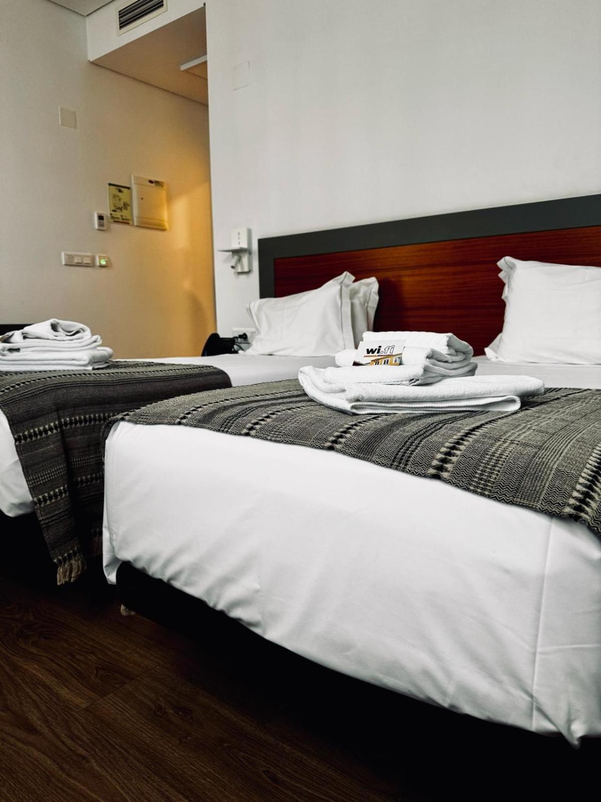 Alianca Cafe & Hostel Angra do Heroísmo Εξωτερικό φωτογραφία